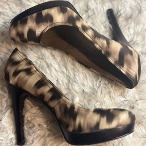 Calvin Klein Leopard Fabric Pumps size 10